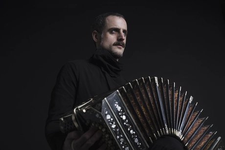 Omar Massa mit Bandoneon