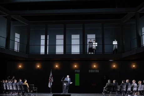 u. a. George Petean als Simon Boccanegra
