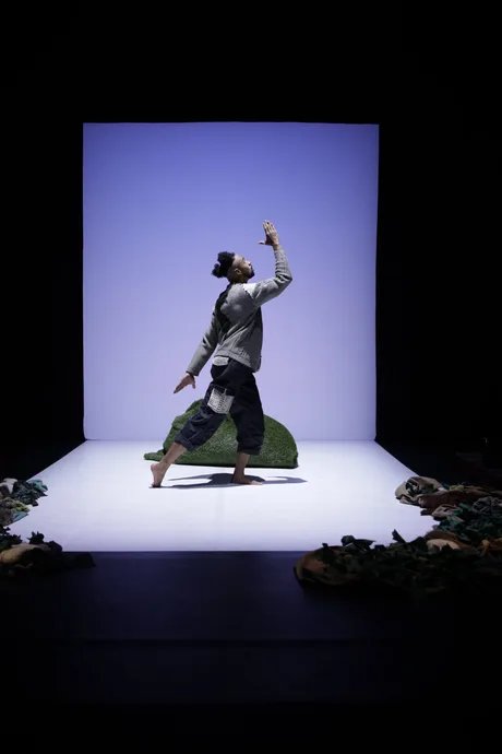 Moonflavoured Mountains  - Porträtperformance Sisi Bo'wale