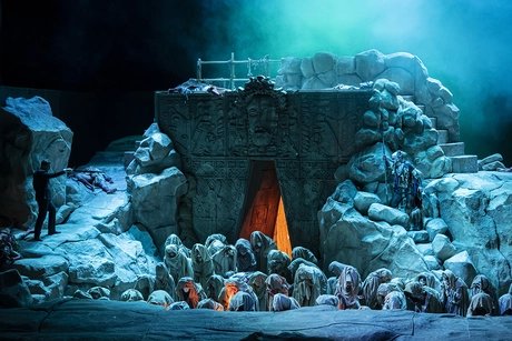 Thomas Blondelle als Parsifal,  Joachim Goltz als Klingsor; Chor der Deutschen Oper BerlinBettina Stöß