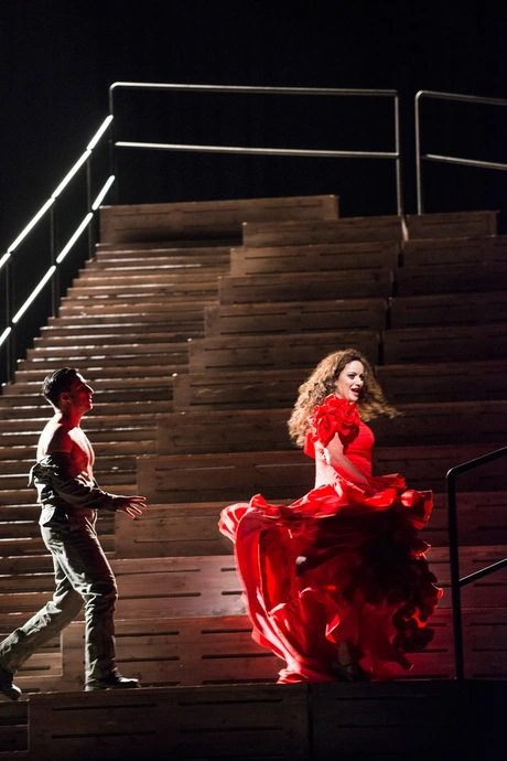 Charles Castronovo als Don José, Clémentine Margaine als Carmen