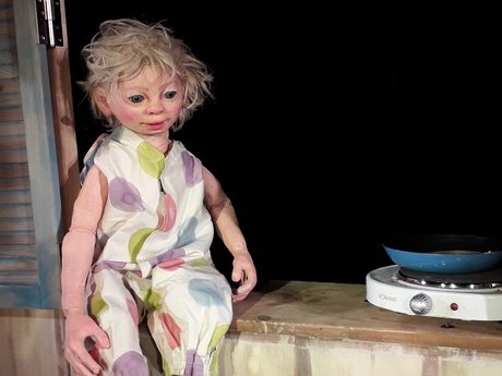 Veranstaltungen in Berlin: Waschtag bei Familie Clown