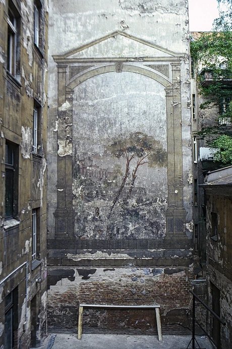 Werner Brunner: Berliner Wandbild, Prenzlauer Berg, Esmarchstraße 26, I. Hinterhof, 1971-90