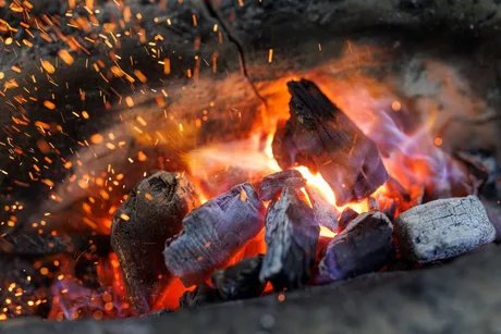 Feuer und Glut im Freilichtmuseum Düppel