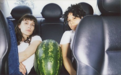 FLIEGENDE EIER VON SARAJEVO