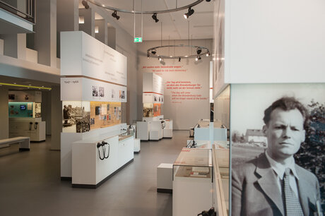 Blick in die Ausstellung Willy Brandt