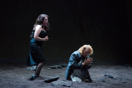 Manuela Uhl als Chrysothemis, Catherine Foster als Elektra