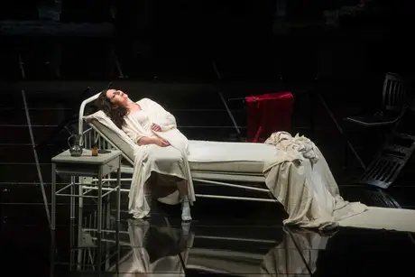 Elena Tsallagova als Violetta Valéry