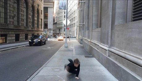 Klara Lidén, Grounding, Film still, 2018. Courtesy der Künstlerin.