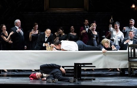 u. a. Michael Laurenz als Narr, Tuomas Pursio als König