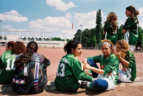 Szene aus Aysun Bademsoys Dokumentarfilm Mädchen am Ball, 1995, Foto: Aysun Bademsoy