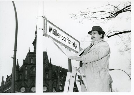 Die Möllendorffstraße erhält ihren Namen zurück, 1992