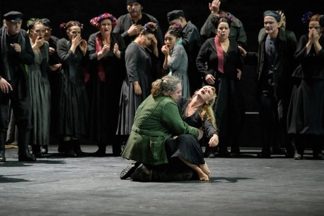 Robert Watson als Erik, Vida Miknevičiūtė als Senta