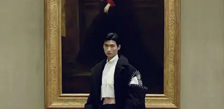 „Gallery Looks. Modeinszenierungen in der Gemäldegalerie“: Fotoshooting anlässlich des BERLINER SALONS in der Gemäldegalerie 2025, Entwurf Alexander Gigl, mit Gemälde von Anton van Dyck