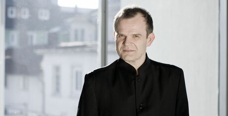 Veranstaltungen in Berlin: François-Xavier Roth mit Bruckners Dritter und einer Uraufführung