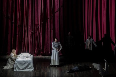 Jennifer Davis als Elsa, David Butt Philip als Lohengrin u. a.