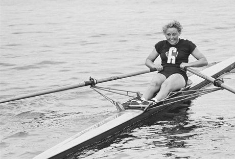 Liselotte Proll bei der Frühjahrsregatta in Grünau, 1954