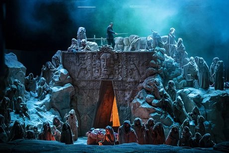 u. a. Thomas Blondelle als Parsifal