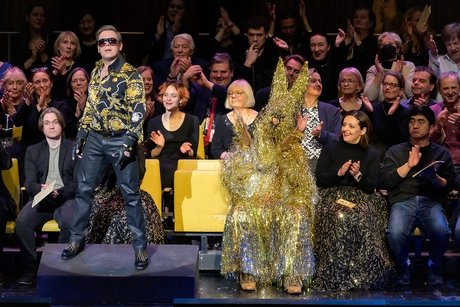 Andrei Danilov als Herzog, Roman Burdenko als Rigoletto