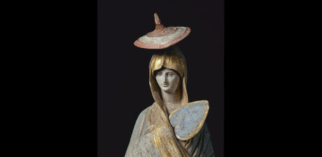 Weibliche Gewandfigur mit Fächer und Hut, Detail