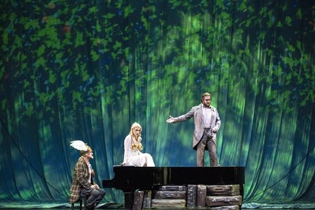 Tobias Kehrer als Fafner, Jacquelyn Stucker als Freia, Andrew Harris als FasoltBernd Uhlig