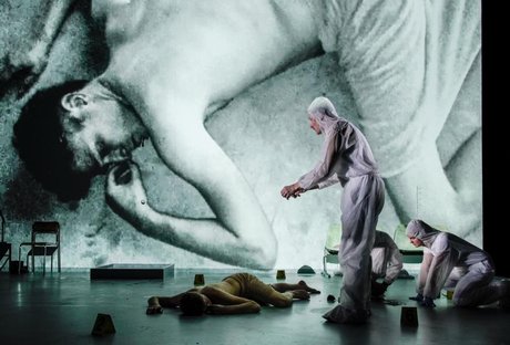 Im Herzen der Gewalt