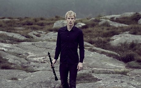 Veranstaltungen in Berlin: Martin Fröst dirigiert und spielt Brahms, Fröst, Hillborg, Bartók & Beethoven