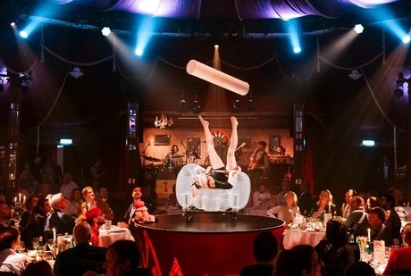 PALAZZO Berlin - Die Dinner Show im Spiegelpalast
