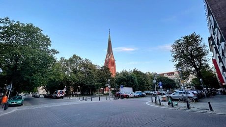 Trinitatiskirche auf dem Karl-August-Platz
