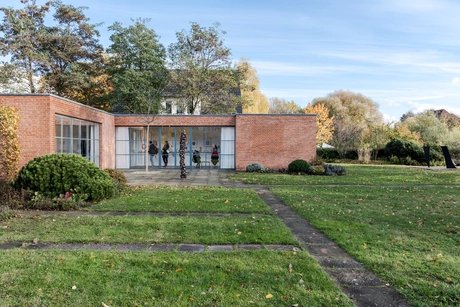 Mies-van-der-Rohe-Haus