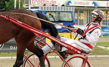 Mächtig spannend: Für die in Steglitz aufgewachsene Trabrennfahrerin Emma Stolle geht es um Alles oder Nichts.