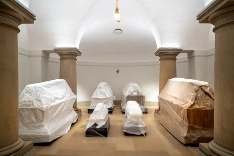 Särge in der Hohenzollerngruft