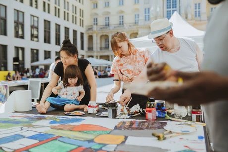 Workshops im Schlüterhof mit Besucher:innen