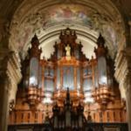 Spieltisch der großen Sauer-Orgel