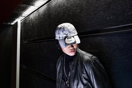 Cap, capsule collection