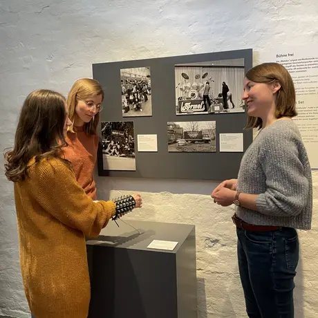 Veranstaltungen in Berlin: Kuratorinnenbegleitung durch die Wechselausstellung “Heavy Metal in der DDR”