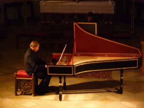 Christian Brembeck am Cembalo
