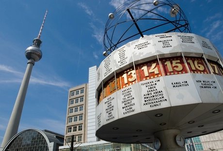 Berlin Alexanderplatz Weltzeituhr