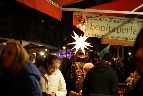 Publikum Advent Leonhardtstraße Publikum Advent Leonhardtstraße