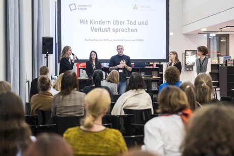 Fachtag "Mit Kindern über Tod und Verlust sprechen" in den Werkräumen der Akademie