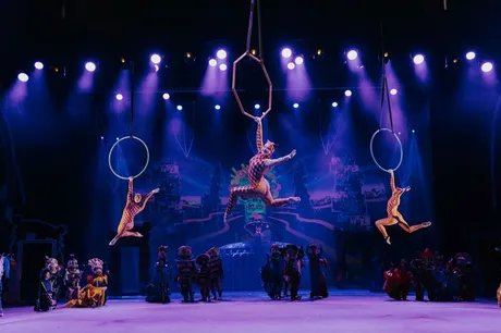 FRIDA & FRIDA Young Show