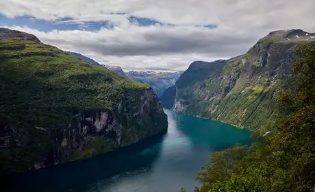 Veranstaltungen in Berlin: Vernissage zur Ausstellung "Norwegen - Land der Fjorde und Trolle"