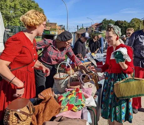 Veranstaltungen in Berlin: Pfingst-Spezial: Riesenflohmarkt Trabrennbahn Karlshorst