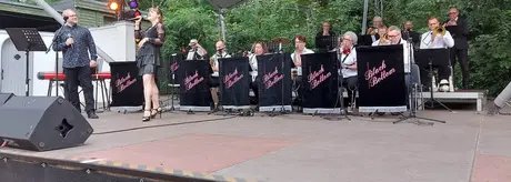 Big Band Black Bottom