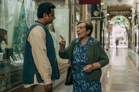 Veranstaltungen in Berlin: Filmreihe Gaudí: L'ÀVIA I EL FORASTER [Die Großmutter und der Fremde] [Spanisch u. Valencianisch - OmeU]