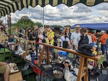 Antikflohmarkt Karlshorst