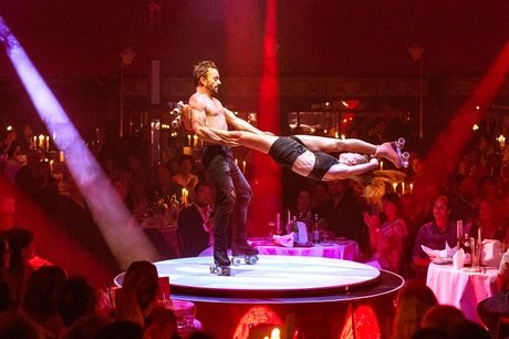 PALAZZO Berlin - Die Dinner Show im Spiegelpalast