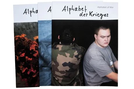Fotobuch „Alphabet des Krieges“