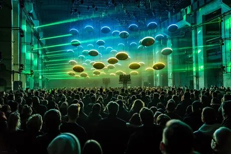 02_SKALAR-Christopher-Bauder_Kangding-Ray-300dpi