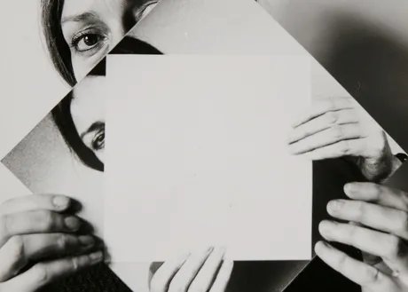 Dora Mauerer still